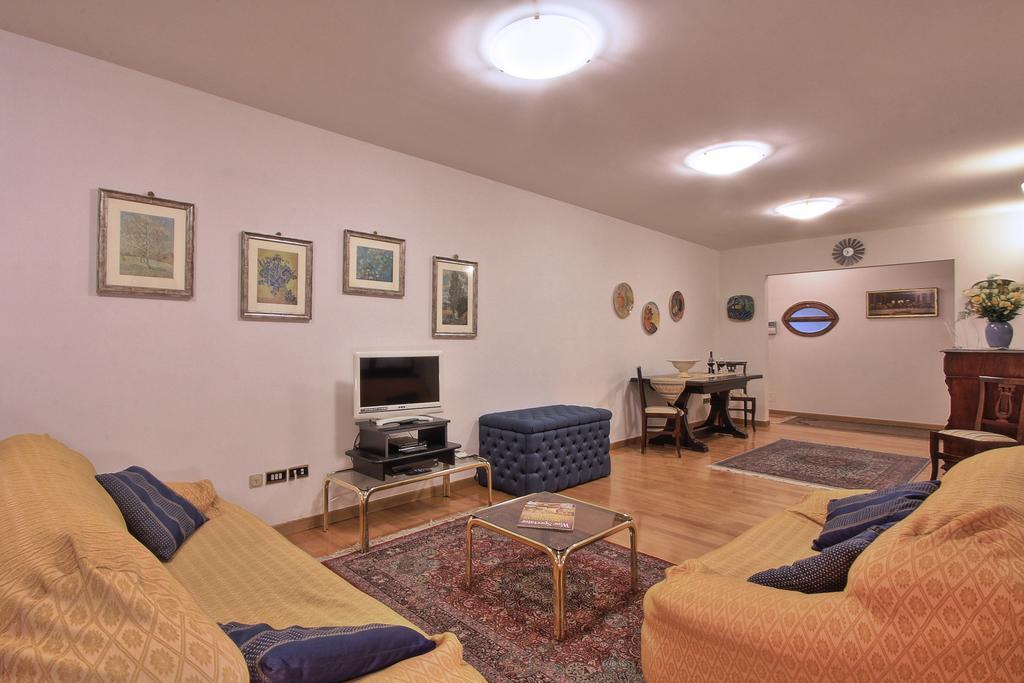 Florence Old Town Apartment Bilik gambar